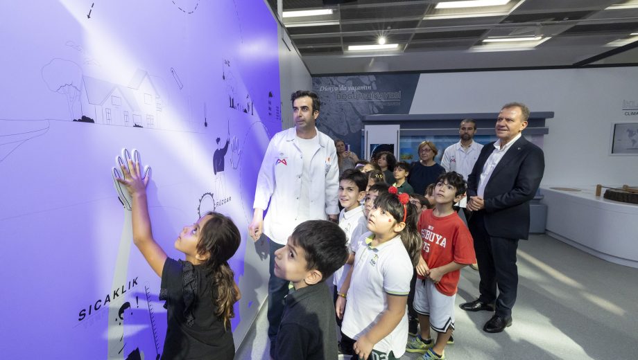 Mersin Büyükşehir, BM’de Tanıtılan Türkiye’nin İlk Gönüllü Ulusaltı Değerlendirme Raporu’nda İlk Sırada Yer Aldı