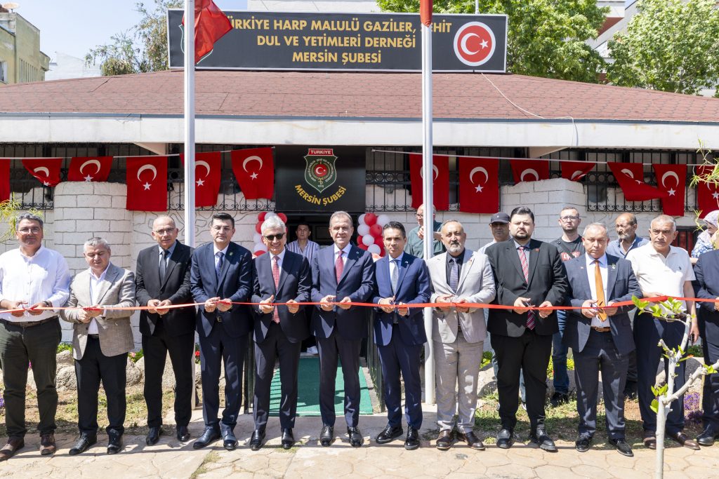 Başkan Seçer, Türkiye Harp Malulü Gaziler, Şehit Dul Ve Yetimleri Derneği Mersin Şubesi Hizmet Binası Açılış Töreni’ne Katıldı