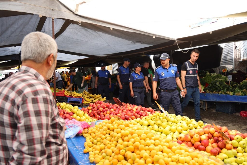 Toroslar’da Semt Pazarlarına Sıkı Denetim