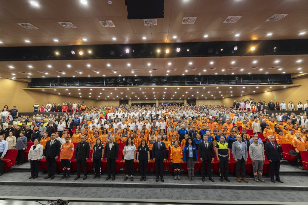 Başkan Seçer, Etik Haftası Etkinliğinde Büyükşehir Personeli İle Buluştu