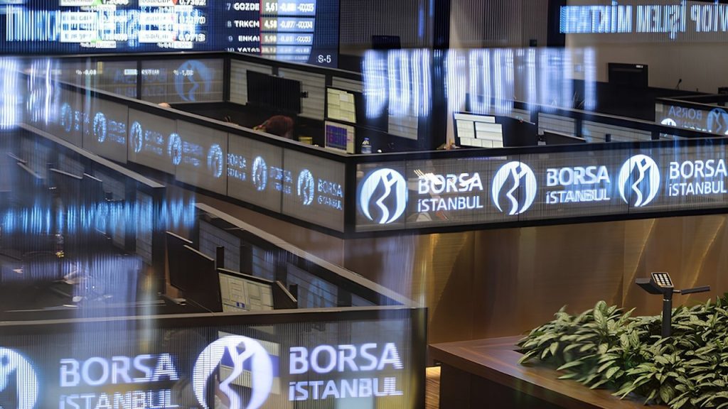 BIST 100 haftanın dibini kırdı: Haftanın son seansına 118 puan eriyerek başladı