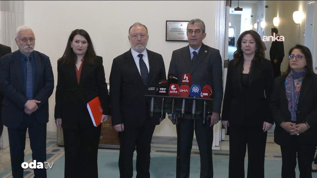 CHP’den DEM Parti’ye ‘ara seçim’ ziyareti: ‘Baskın seçim’ yanıtı