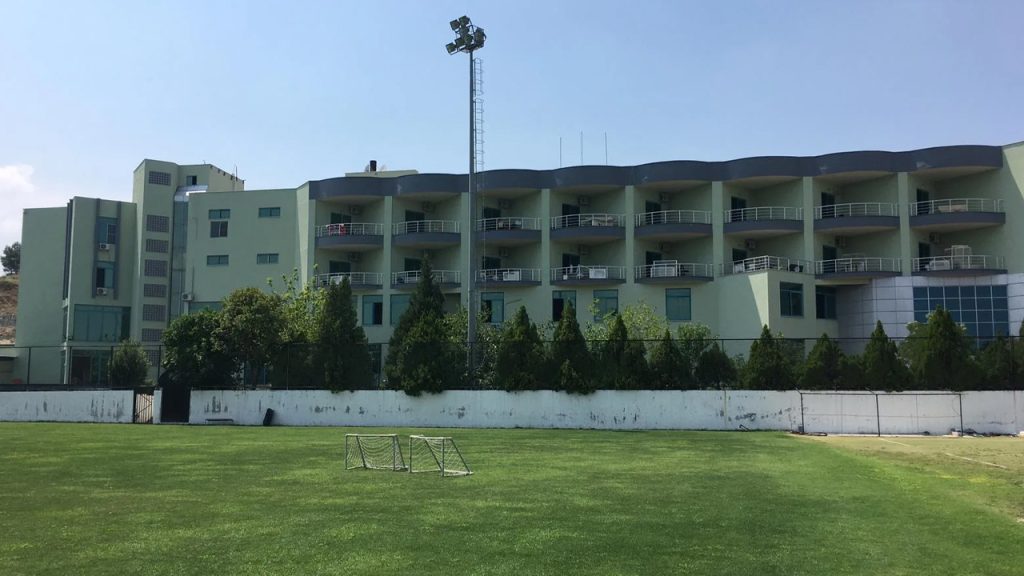 Denizli’de tesis savaşları: Süper Lig efsanesi isyanda