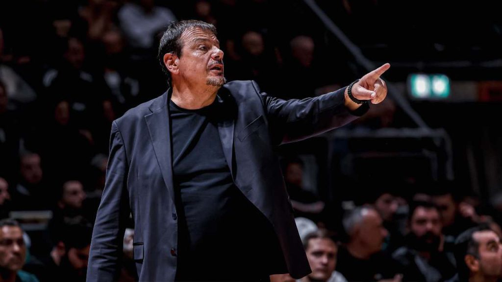 Ergin Ataman istifa sorusuna dayanamadı