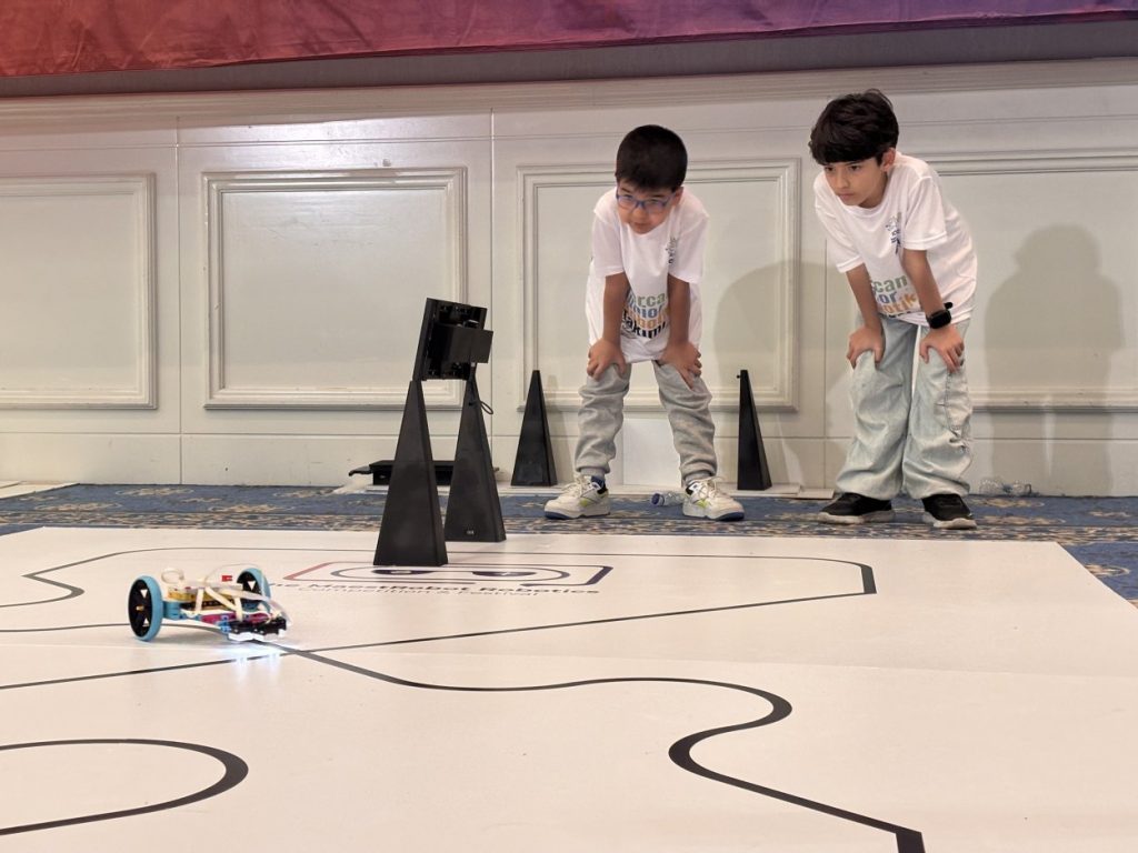 Mersin Büyükşehir’in Mercan Robotik Takımı Öğrencilerinden Türkiye Üçüncülüğü