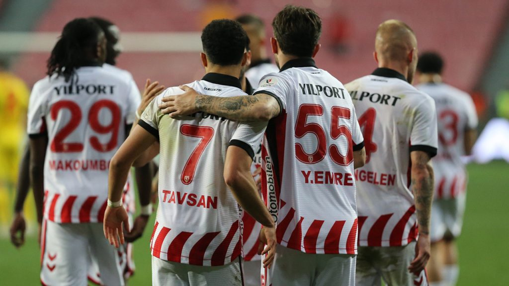 Samsunspor sahasında Göztepe’yi devirdi