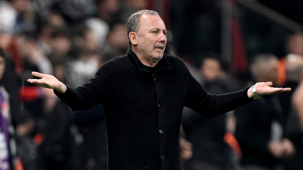 Sergen Yalçın ayrılır ayrılmaz anında bu paylaşımı yaptı