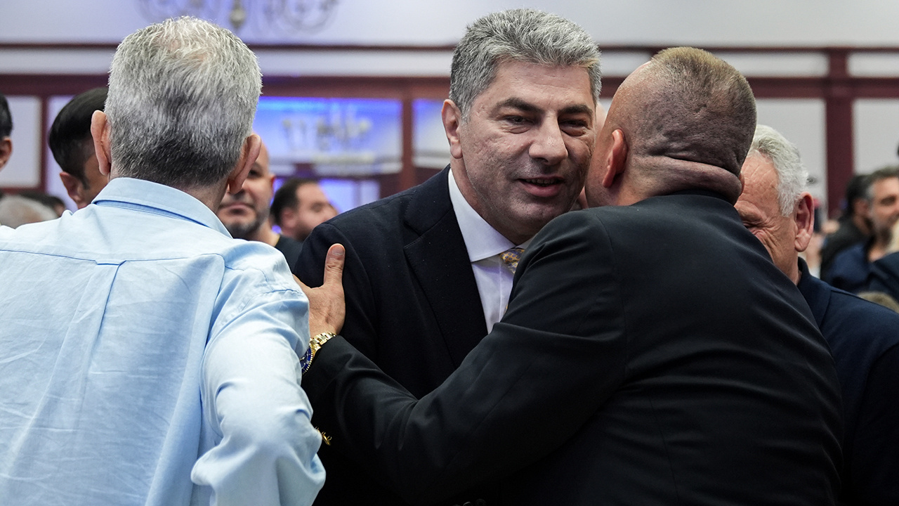 Hakan Safi iş adamı Seyfi Şahin’i yönetim kadrosuna aldı