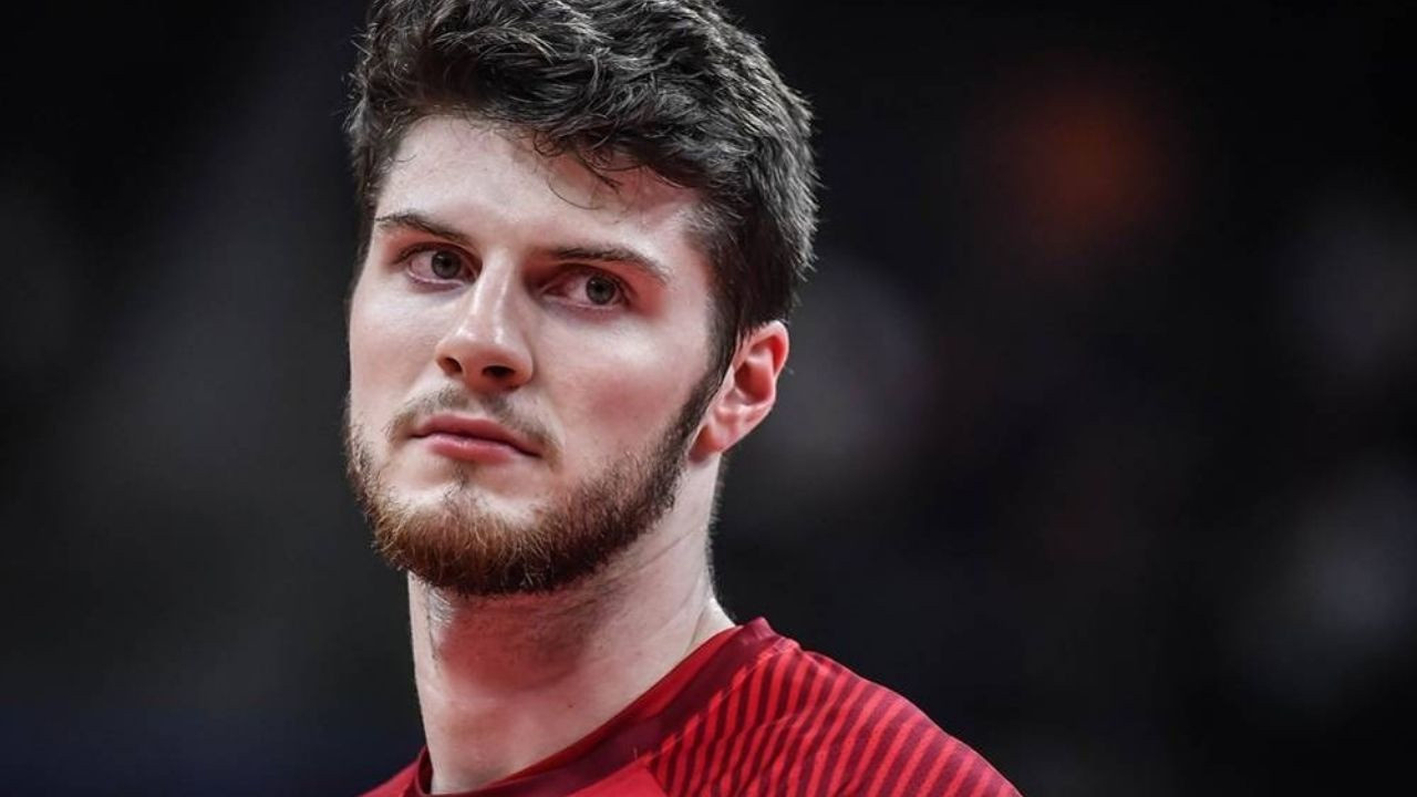 Beşiktaş Sürpriz Transferi Resmen Açıkladı: Metecan James İmzayı Attı