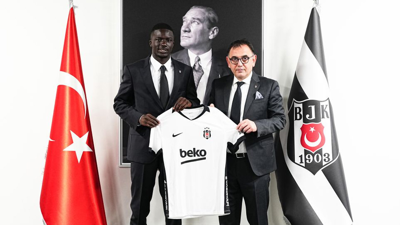 Beşiktaş’ta İmzalar Atıldı: 4 Yıllık Anlaşma Yapıldı