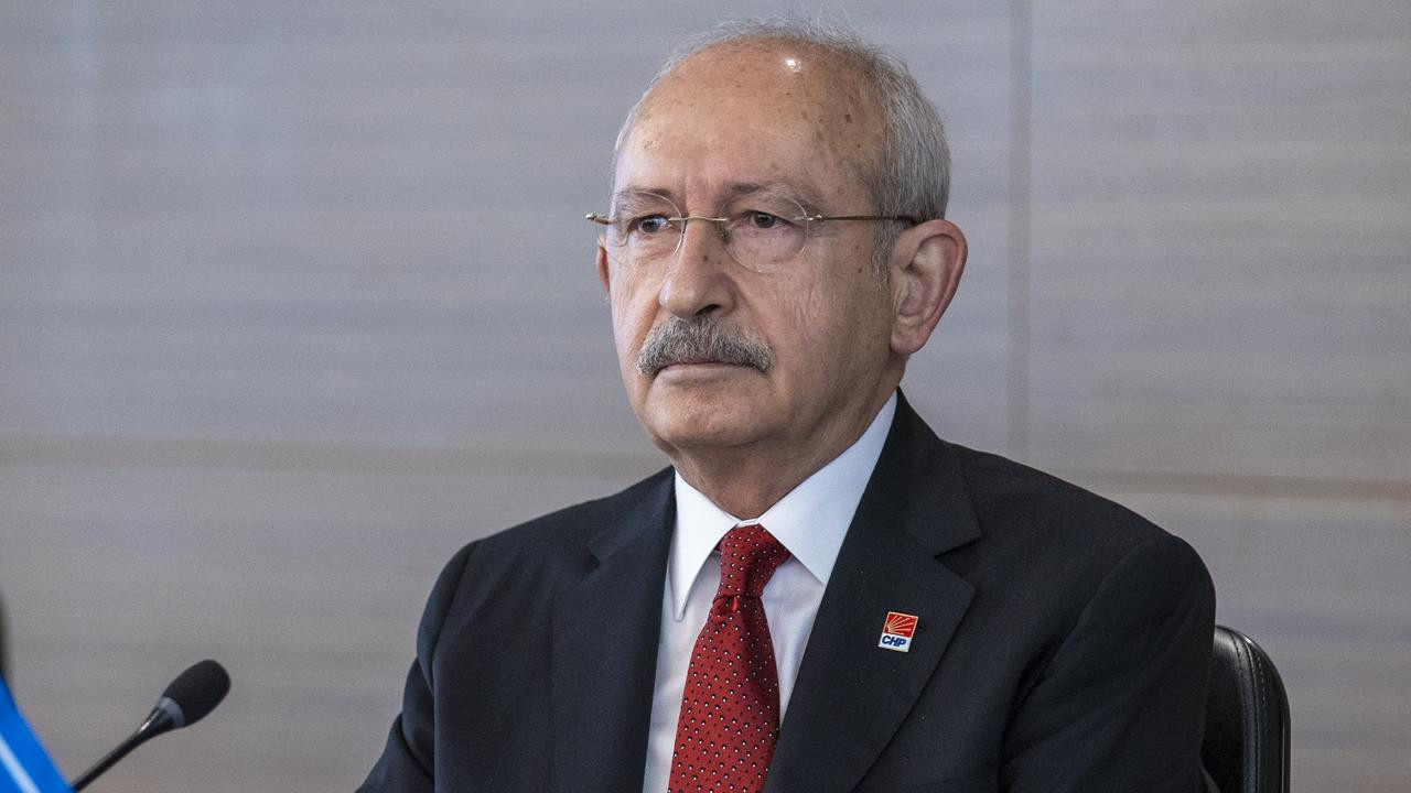 Deniz Göktaş’a ‘desteğe’ Giden Kılıçdaroğlu’na Adliyede Protesto!