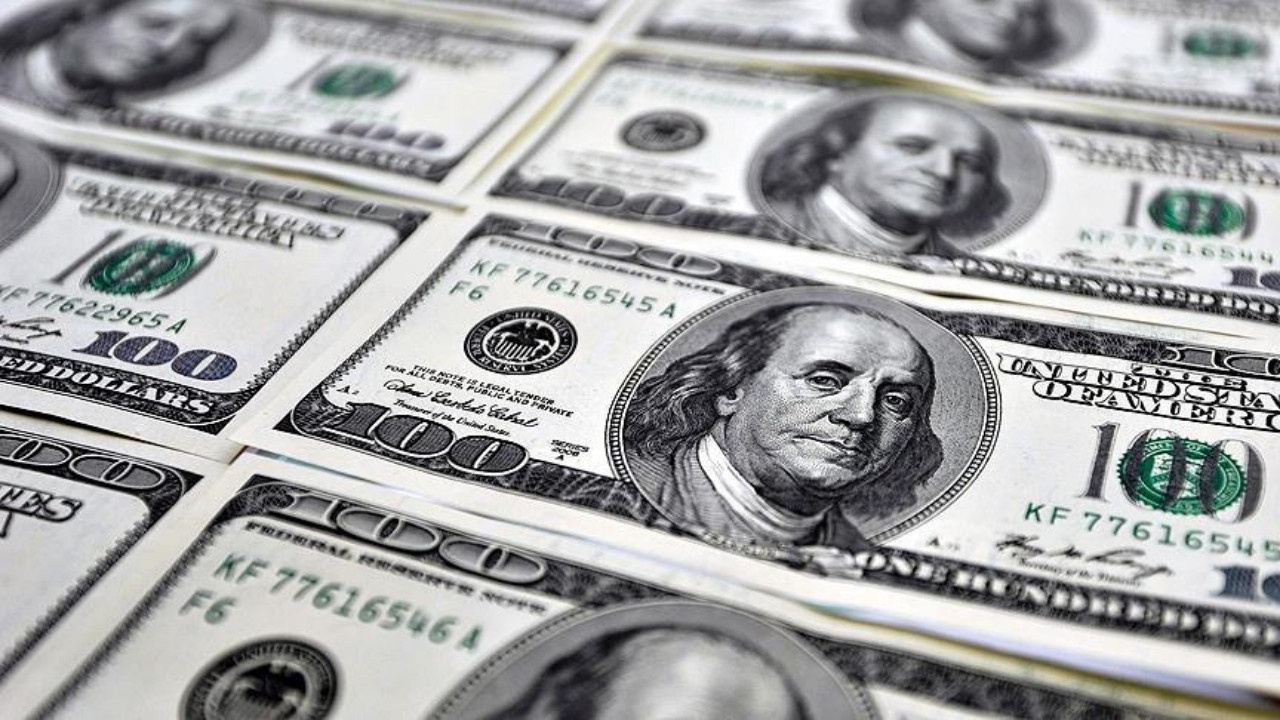 Dünyada Geriledi Ama Türkiye’de Rekor Kırdı: Dolar Kuru Alev Aldı