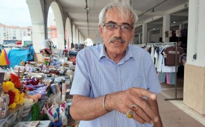Emeklilerden Pazarda Geçim İsyanı: Enflasyon Hep Maaş Zammı Yapılacağı Zaman Düşüyor