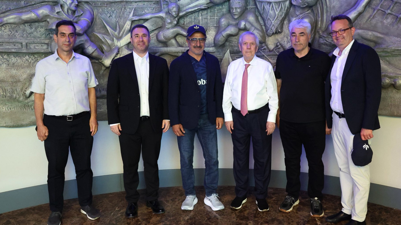 Fenerbahçeli Milyarder Hamdi Ulukaya Sözünü Tuttu: İlk İş Aziz Yıldırım’a Gitti