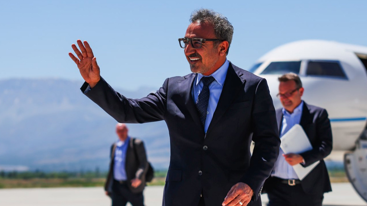Hamdi Ulukaya Aziz Yıldırım’la Görüşüp Uçağa Atladı: TFF 2. Lig Ekibiyle Dev Anlaşmayı İmzaladı