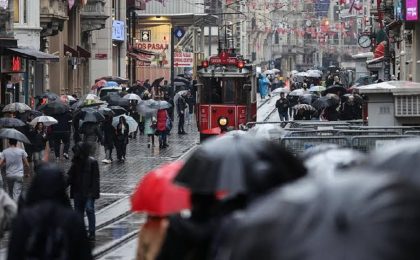İstanbul ve Çevre İller Hafta Sonuna Yağmur Altında Girecek