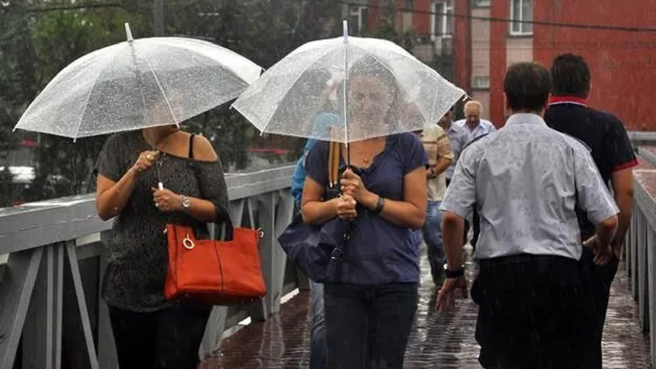 İstanbul’a Üşütecek Soğuk Geliyor: Hava Durumunun Değişeceği Tarih Belli Oldu