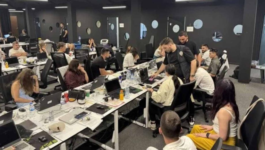 İstanbul’da Kurdukları Çağrı Merkeziyle Avrupalıları Dolandırdılar! Suç Şebekesi Çökertildi