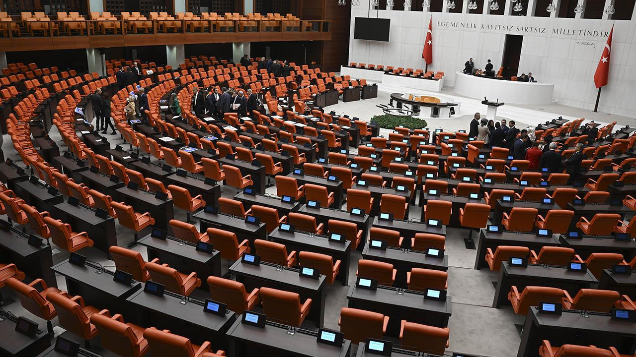 Meclis’te Kritik Torba Yasa Mesaisi: Belediyelerin Kaynaklarına Büyük Tırpan
