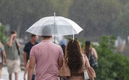 Meteoroloji İl İl Saat Saat Açıkladı: Hafta Sonu Kopacak Fırtına ve Sağanak Yağışın Fragmanı Olacak