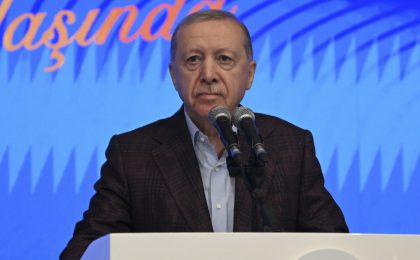 Sonbaharda Seçim de Kabine Revizyonu da Pas Geçildi