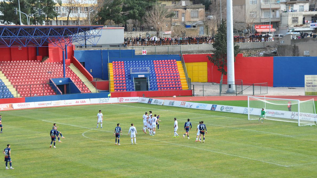 TFF 1. Lig’e Çıkıp 34 Yaşındaki Kalece İmza Attırdı