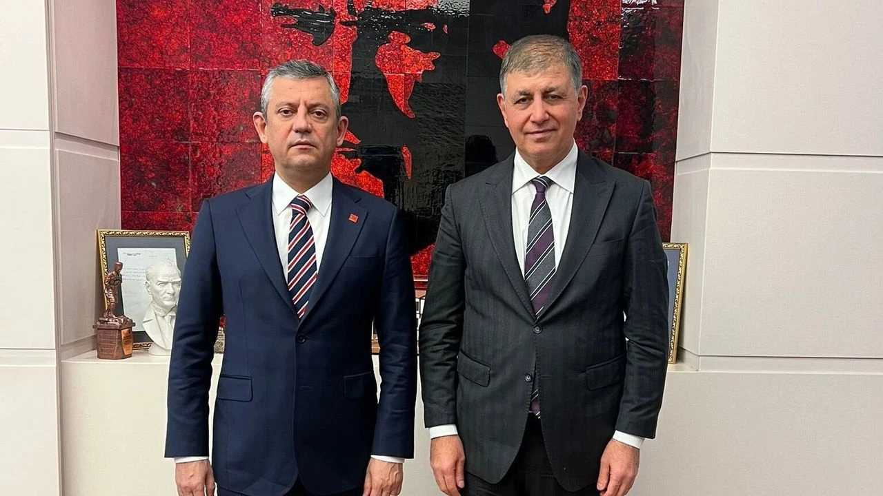 “yeni Partiye Geleceğim” Demişti: Özgür Özel’den Cemil Tugay Açıklaması