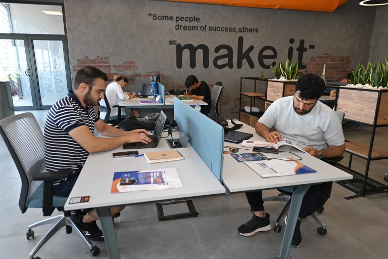Büyükşehir ‘kampüs Mersin’ ve ‘garaj Mersin’ Kentin Üreten Yüzü Oldu