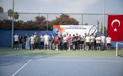 Büyükşehir’in Tenis Kortlarında Zafer Bayramı Heyecanı Başladı