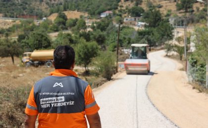 Mersin Büyükşehir’den Balandız’daki Üretici Yoluna Destek