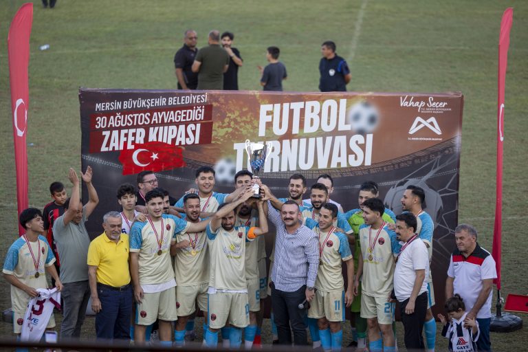 Mersin Büyükşehir’in 30 Ağustos Zafer Kupası’nda Şampiyonlar Belli Oldu