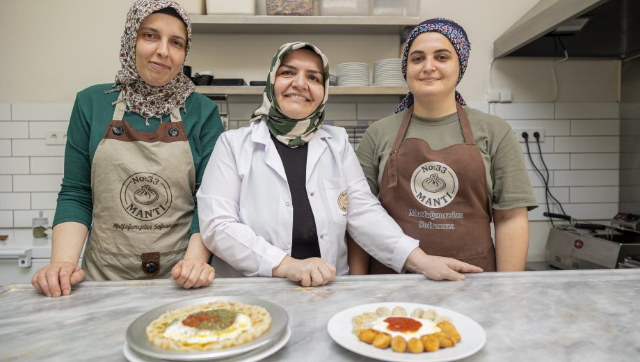Girişimci Ayşe Yalçıner’in Hayalleri Üretici Kadın Stantlarında Gerçeğe Dönüştü